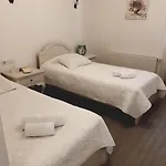 Gule Cunda Ξενοδοχείο