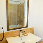 Gule Cunda Ξενοδοχείο