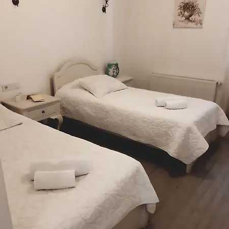 Gule Cunda Отель