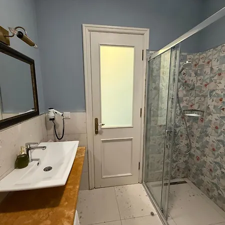Hotel Gule Cunda