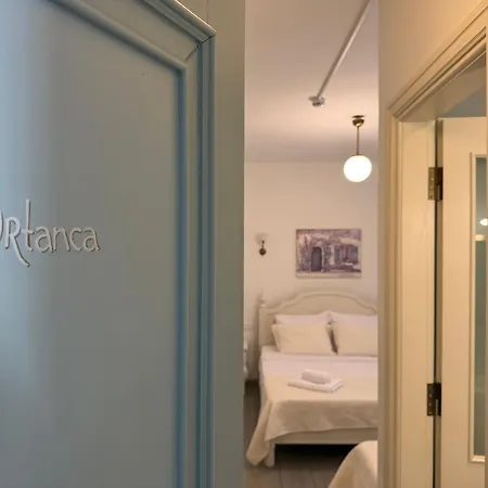 Hotel Gule Cunda