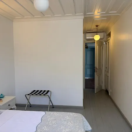 Gule Cunda Hotel *