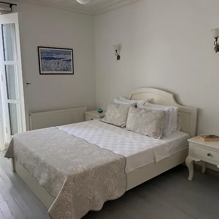 Hotel Gule Cunda *