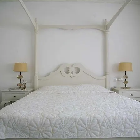 Gule Cunda Отель Айвалык